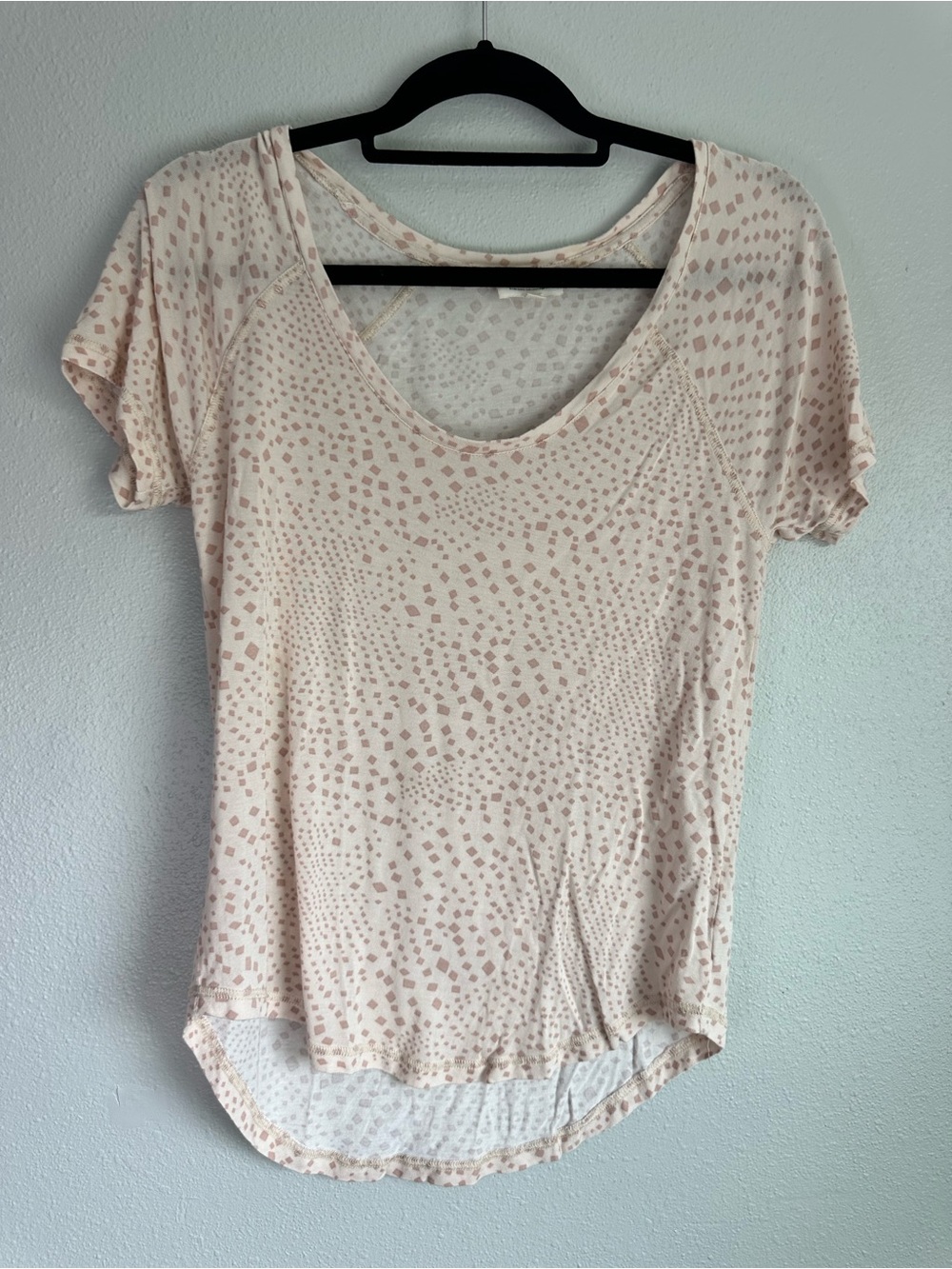 AG Adriano Goldschmied Geometric Diamond Short Sleeve Tee Blush White